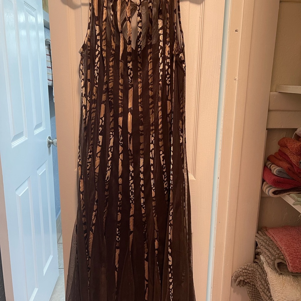 Elegant Brown Sleeveless Maxi Dress